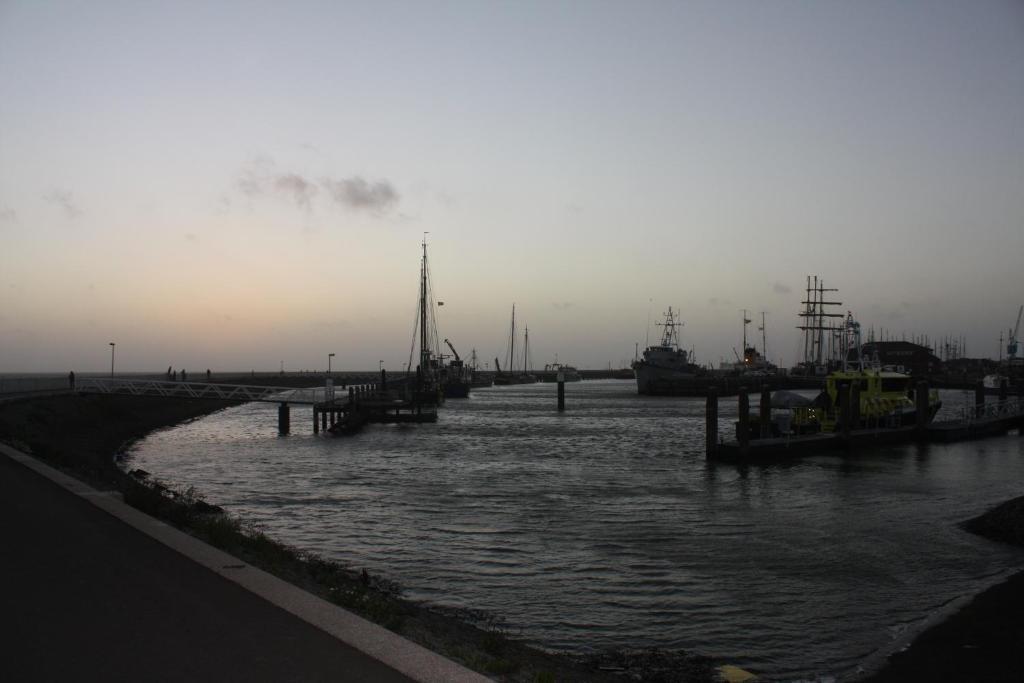 Hotel Zeezicht Harlingen Exterior photo